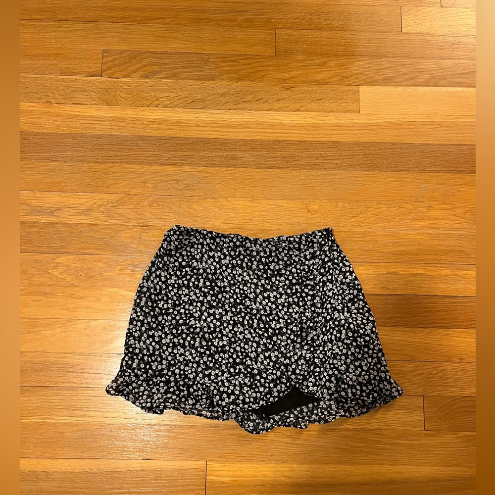 Floral mini skort